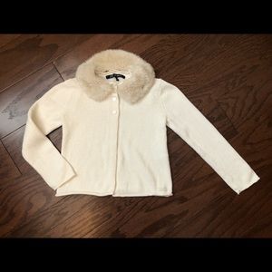 Lili Gaufrette three button sweater with removable faux fur neck